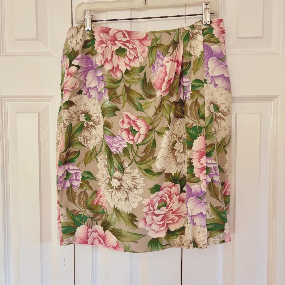 Spring/Summer beauty! Dana Buchman vintage skirt 100% silk roses floral size 14